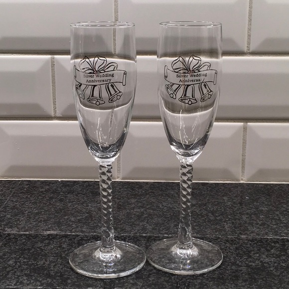 Silver Wedding Anniversary Set of Two Stemmed Glasses. Champagne Flutes - Picture 9 of 17